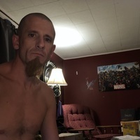 undercoverreverything's Avatar